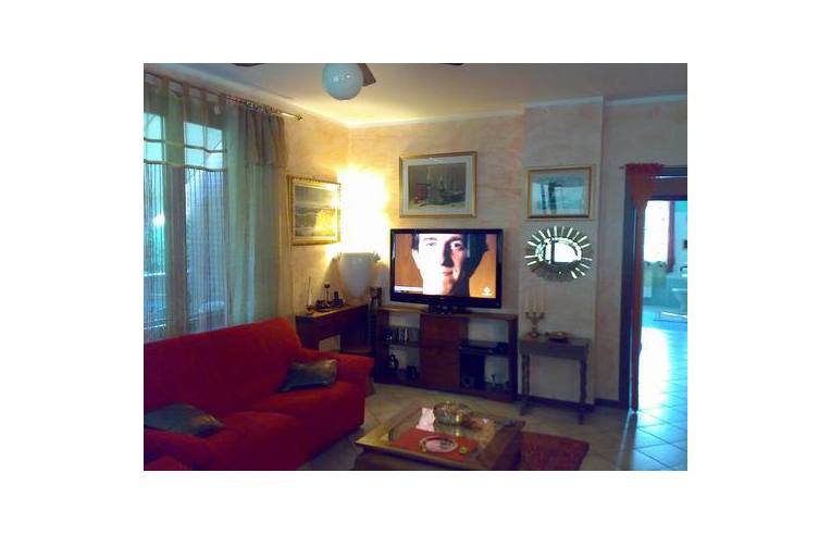 casa indipendente in vendita a Mortara