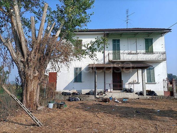 casa indipendente in vendita a Mortara