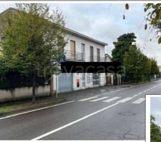 negozio in vendita a Mortara