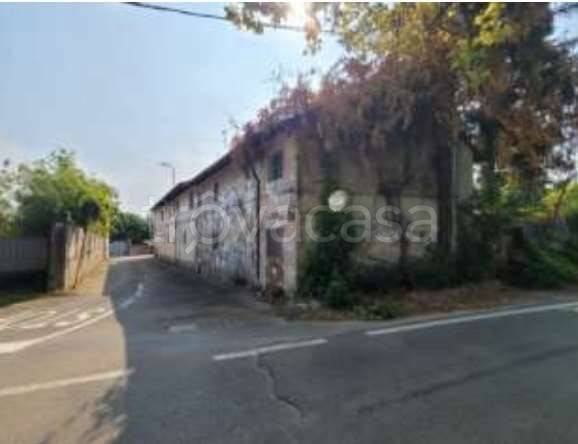 casa indipendente in vendita a Mortara in zona Casoni dei Peri