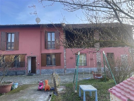 casa indipendente in vendita a Mortara