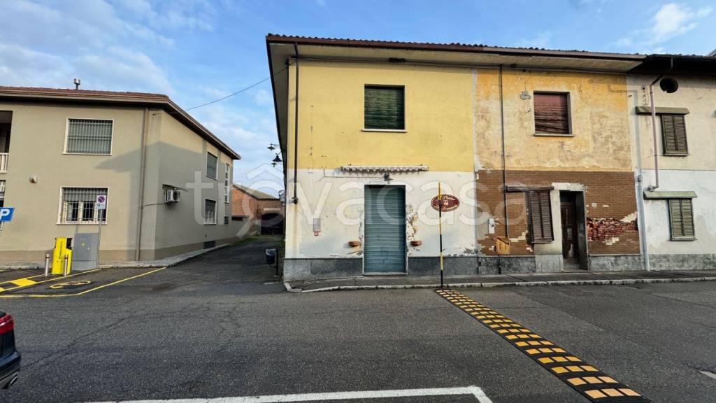 casa indipendente in vendita a Mortara