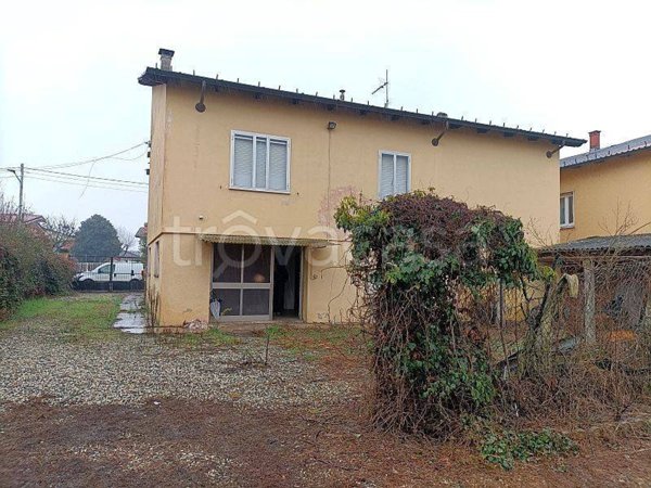 casa indipendente in vendita a Mortara