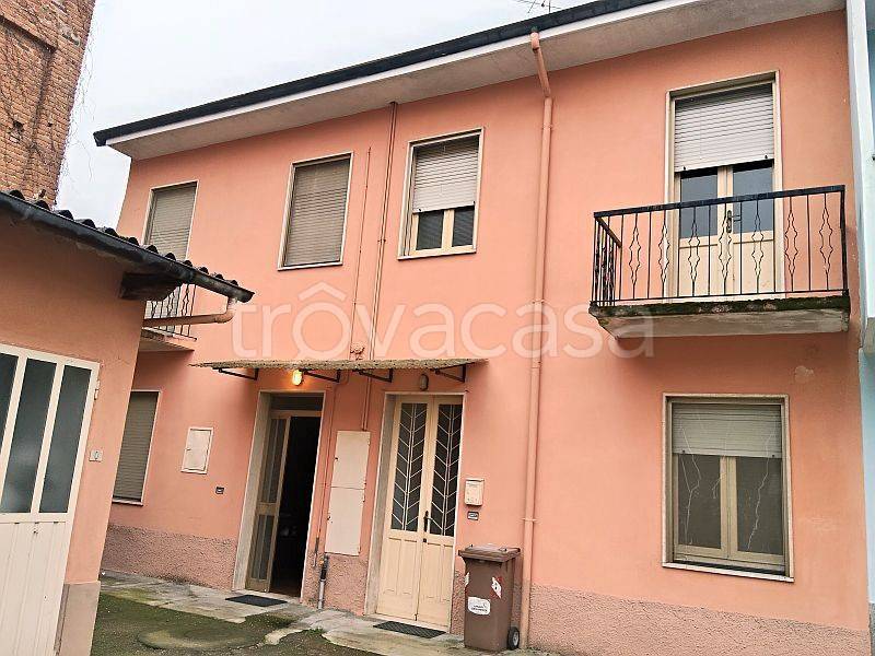 casa indipendente in vendita a Mortara