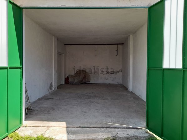 locale di sgombero in vendita a Mortara