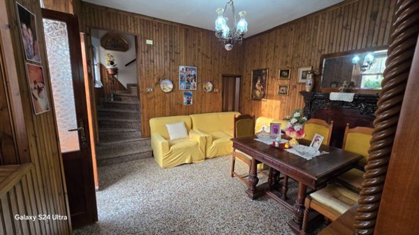 casa indipendente in vendita a Mortara