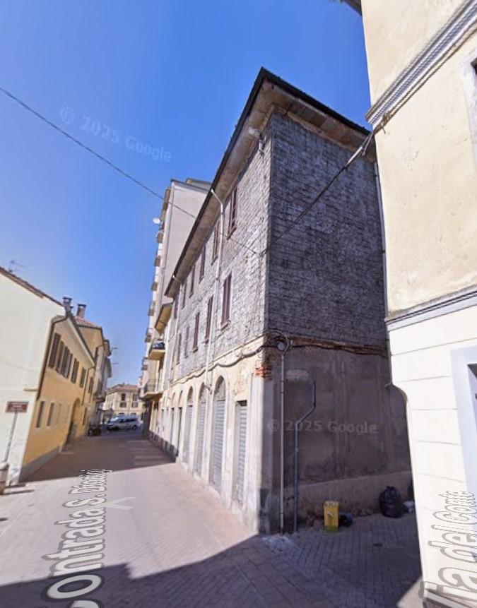 negozio in vendita a Mortara