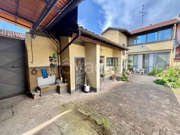 casa indipendente in vendita a Mortara