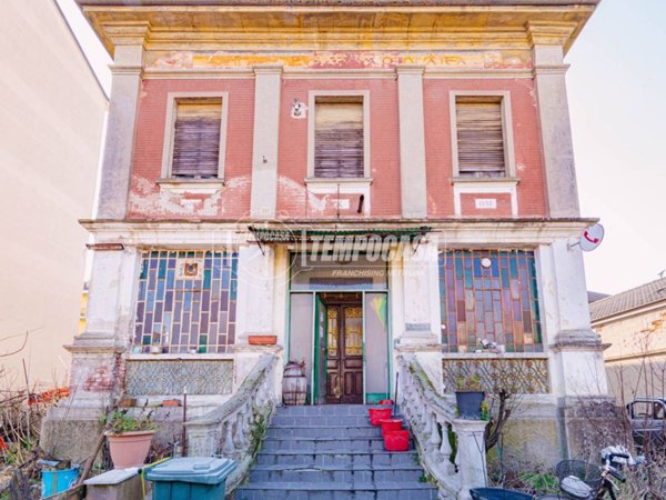 casa indipendente in vendita a Mortara