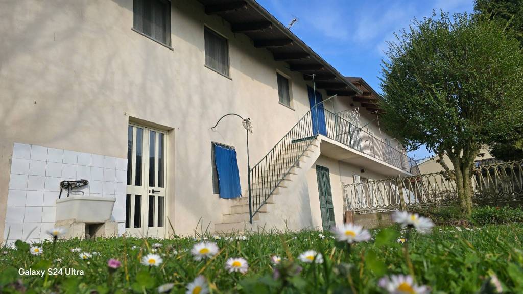 casa indipendente in vendita a Mortara