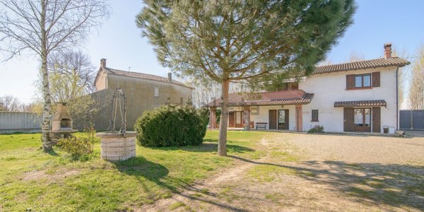 casa indipendente in vendita a Mortara