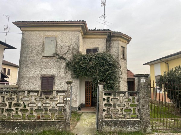 casa indipendente in vendita a Mortara