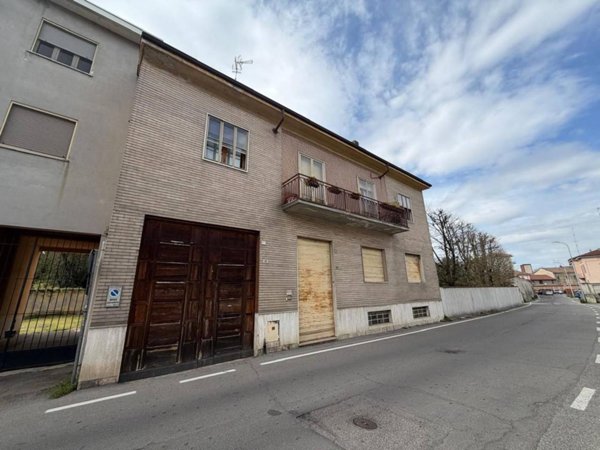 casa indipendente in vendita a Mortara