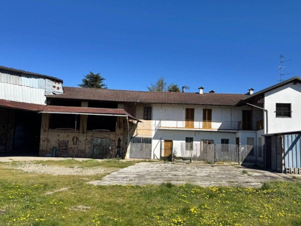 casa indipendente in vendita a Mortara