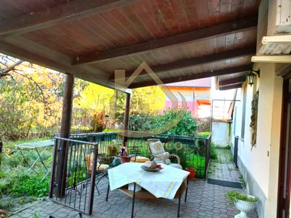 casa indipendente in vendita a Mortara