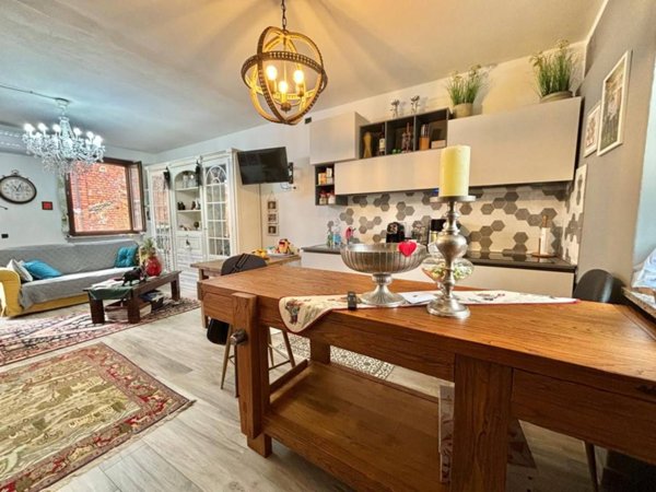 casa indipendente in vendita a Mortara