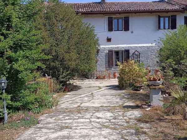 casa indipendente in vendita a Mortara