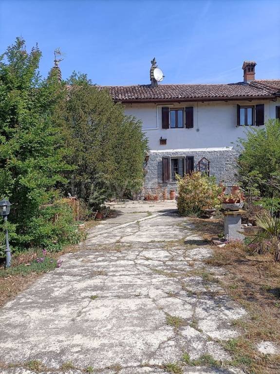 casa indipendente in vendita a Mortara