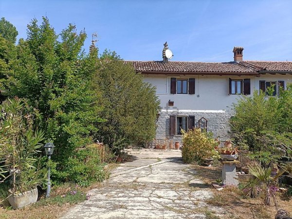 pentavano in vendita a Mortara
