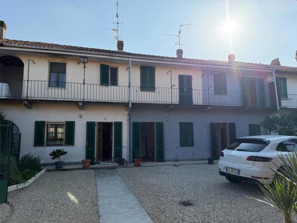 casa indipendente in vendita a Mortara