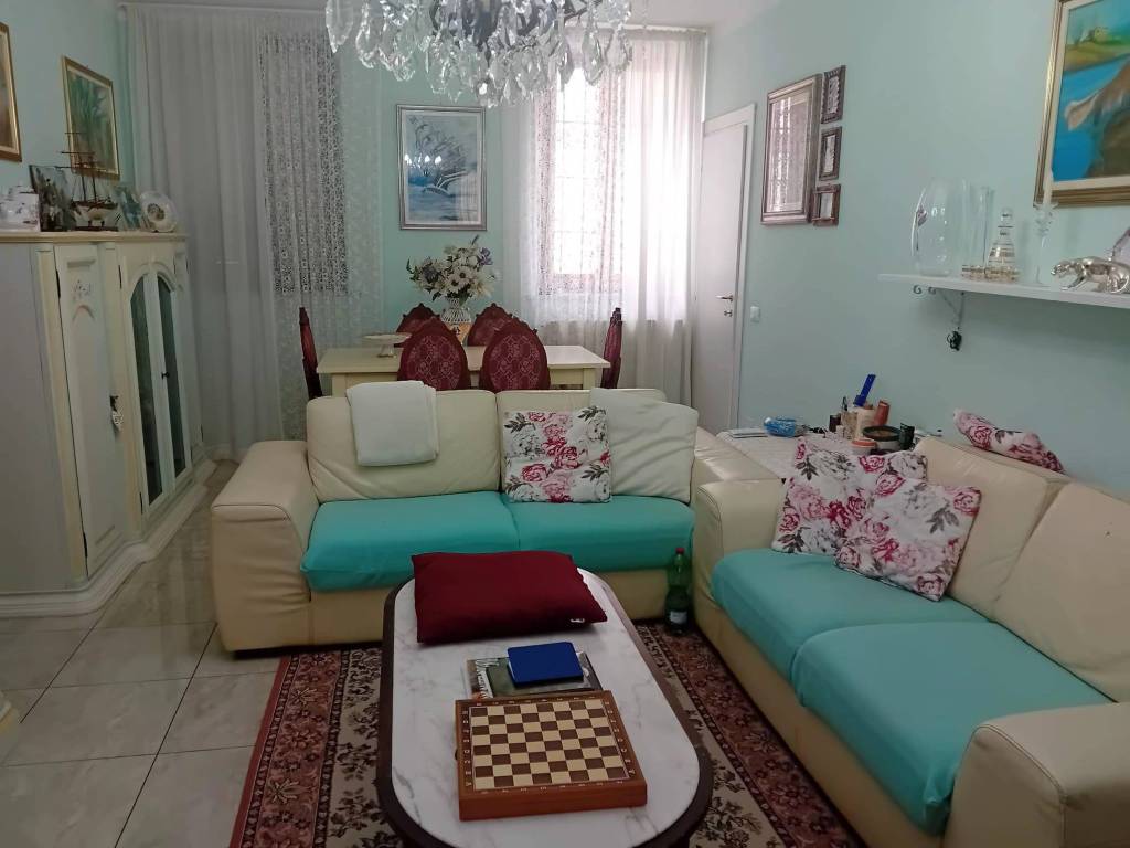 casa indipendente in vendita a Mortara