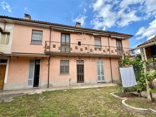 casa semindipendente in vendita a Mortara