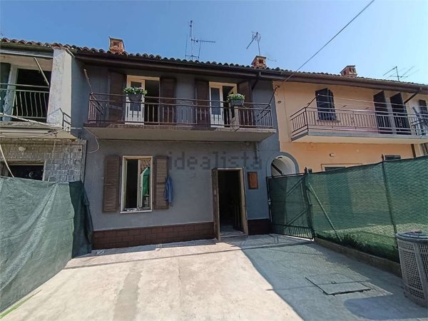 casa indipendente in vendita a Mortara