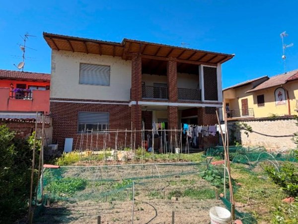 casa indipendente in vendita a Mortara