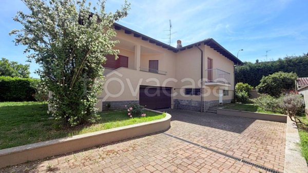 casa indipendente in vendita a Mortara