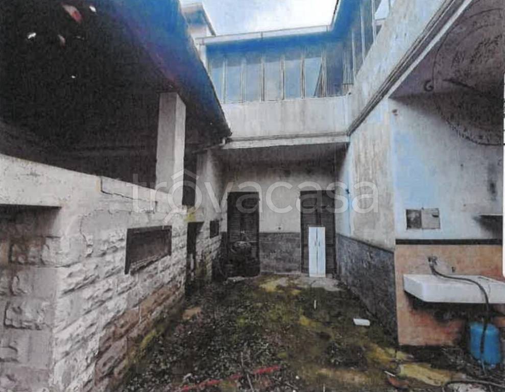 casa indipendente in vendita a Mortara