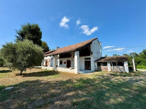 casa indipendente in vendita a Mortara