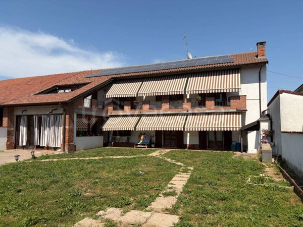 casa indipendente in vendita a Mortara