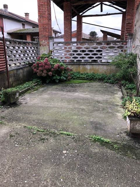 casa indipendente in vendita a Mortara in zona Medaglia