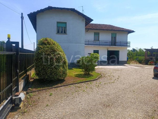 casa indipendente in vendita a Mortara