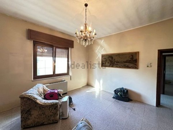 casa indipendente in vendita a Mortara