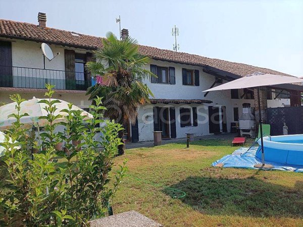 casa indipendente in vendita a Mortara