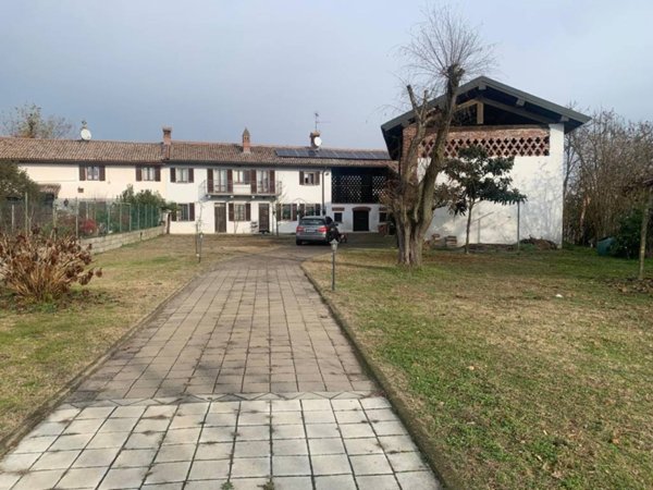 casa indipendente in vendita a Mortara in zona Casoni dei Peri