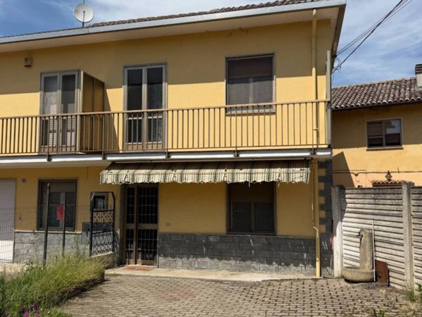 casa indipendente in vendita a Mortara