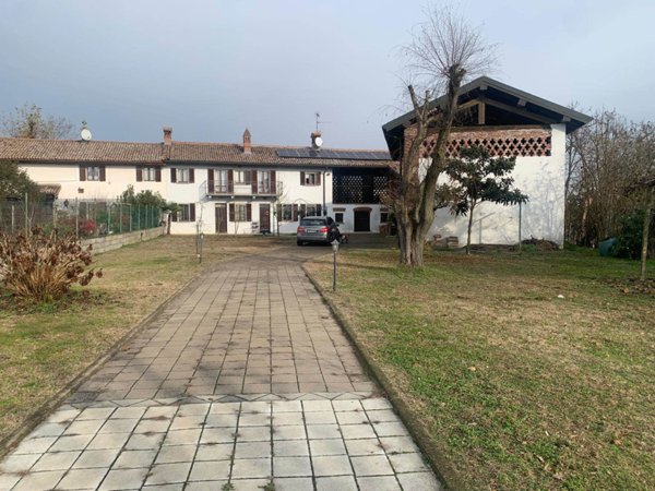 casa indipendente in vendita a Mortara in zona Casoni dei Peri