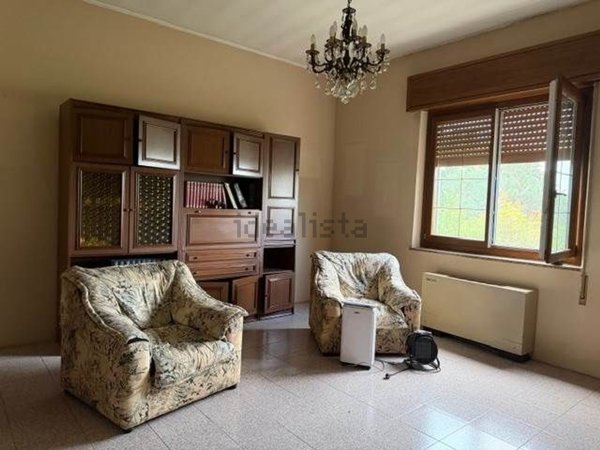casa indipendente in vendita a Mortara
