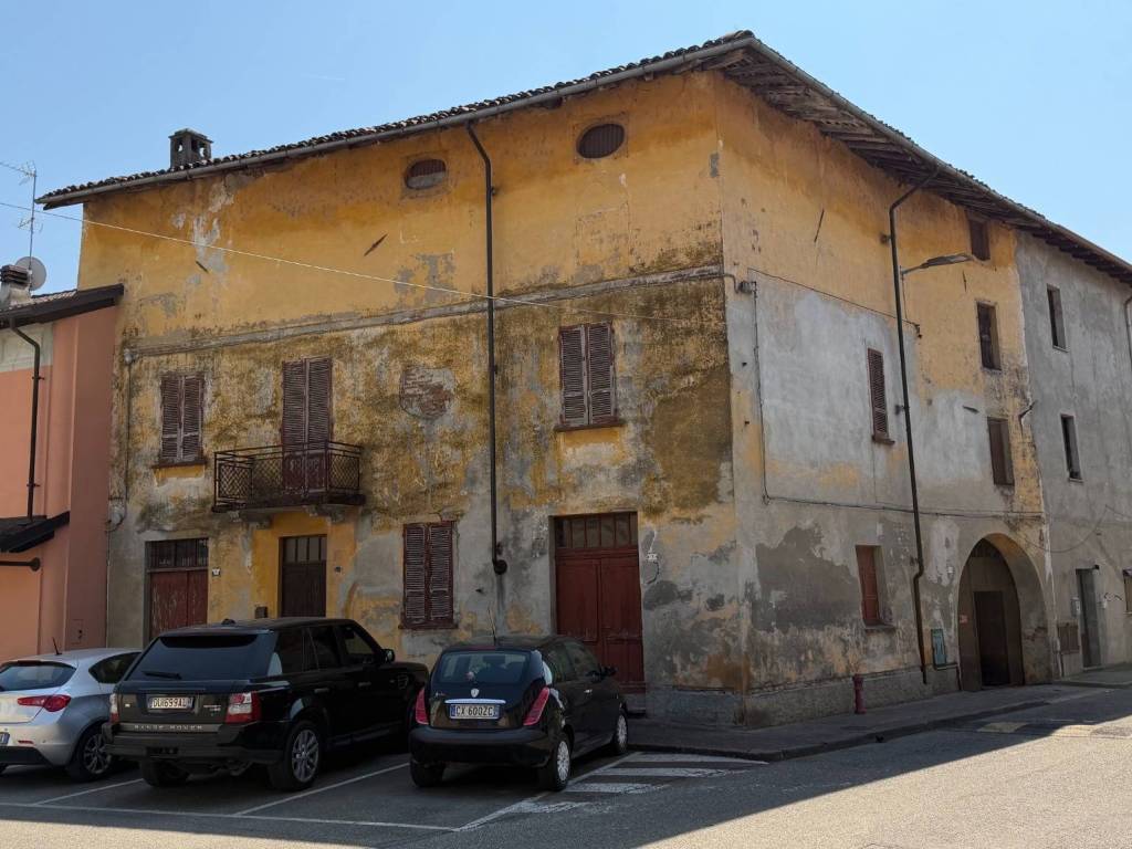 casa indipendente in vendita a Mortara