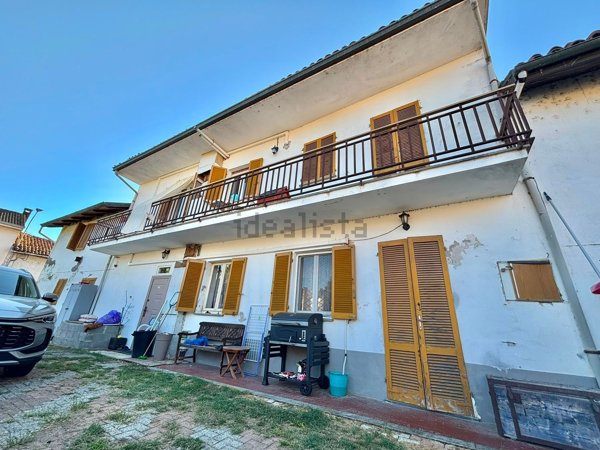 casa indipendente in vendita a Mortara