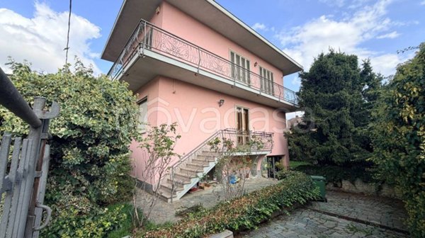 casa indipendente in vendita a Mortara