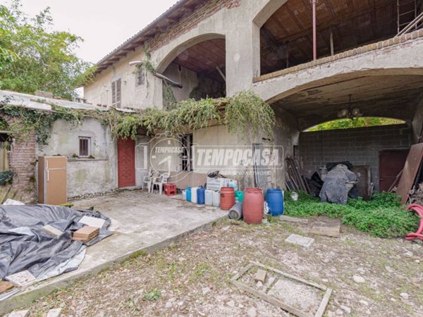 casa indipendente in vendita a Mortara