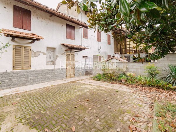 casa indipendente in vendita a Mortara