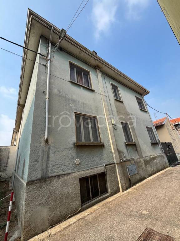 casa indipendente in vendita a Mortara