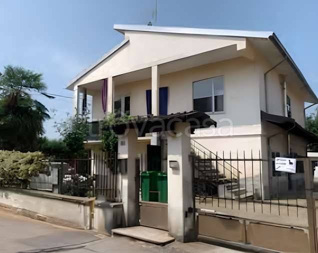 appartamento in vendita ad Olevano di Lomellina