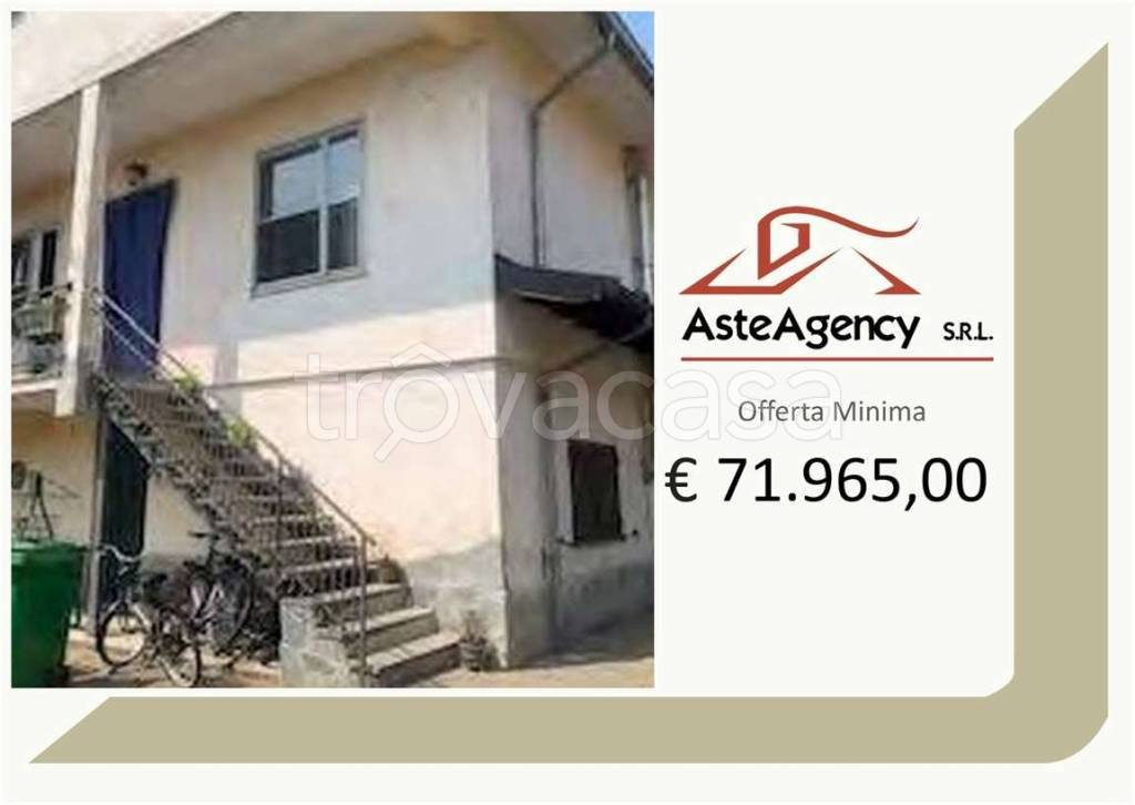 casa indipendente in vendita ad Olevano di Lomellina