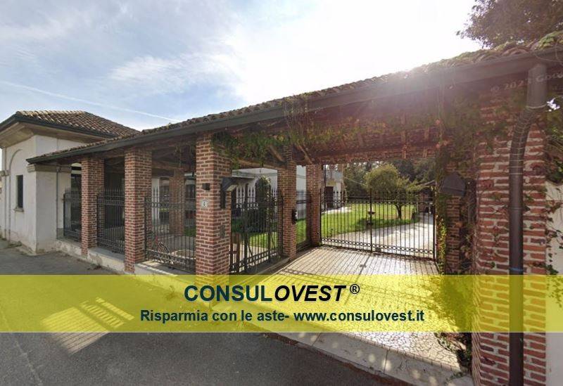 casa indipendente in vendita ad Ottobiano