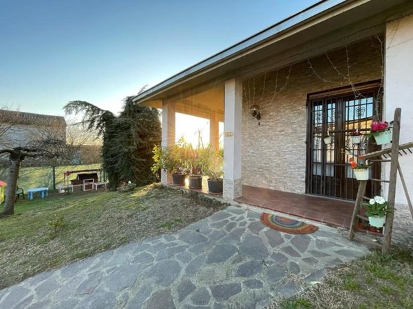 casa indipendente in vendita ad Ottobiano